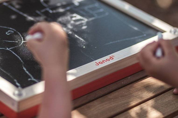 Tablica z magnesami w walizce 4 w 1, Janod