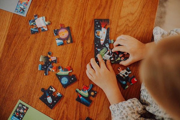 Puzzle-kartka z życzeniami Kosmos 12 elementów 3+, Mudpuppy