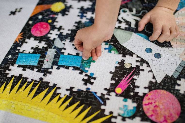 Puzzle rodzinne świecące w ciemności Kosmos 500 elementów 8+, Mudpuppy