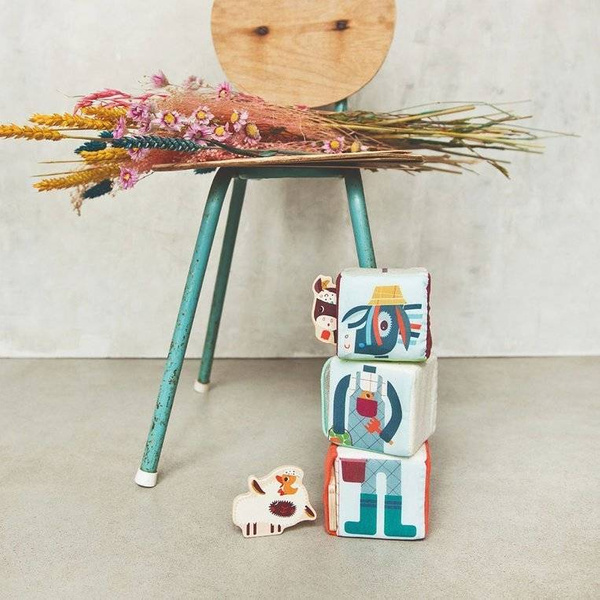 Zestaw 3 kostek aktywizujących wielofunkcyjnych z ukrytymi elementami Farma 18 m+, Lilliputiens