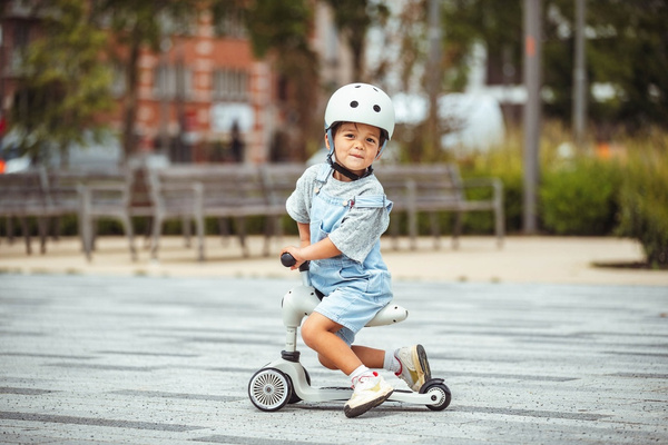 Scoot and Ride HK1 2w1 jeździk i hulajnoga dla dzieci 1-5 lat, kolor: Ash