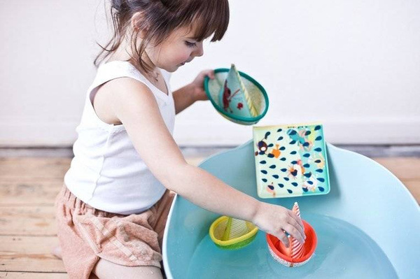 Zestaw 3 łódeczek do kąpieli 6 m+, Lilliputiens