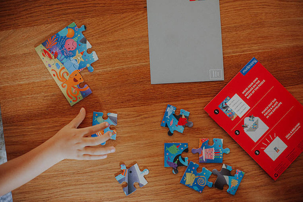 Puzzle-kartka z życzeniami Rekin 12 elementów 3+, Mudpuppy