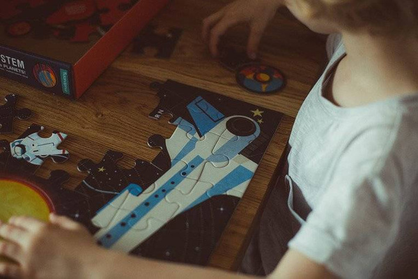 Puzzle Układ Słoneczny z elementami w kształcie planet 5+, Mudpuppy