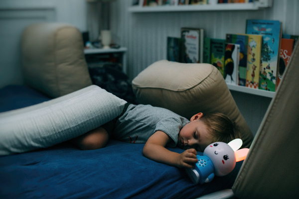 Zabawki interaktywne / edukacyjne - Króliczek Honey Bunny - niebieski, 0 m+, Alilo