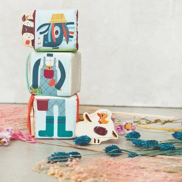 Zestaw 3 kostek aktywizujących wielofunkcyjnych z ukrytymi elementami Farma 18 m+, Lilliputiens