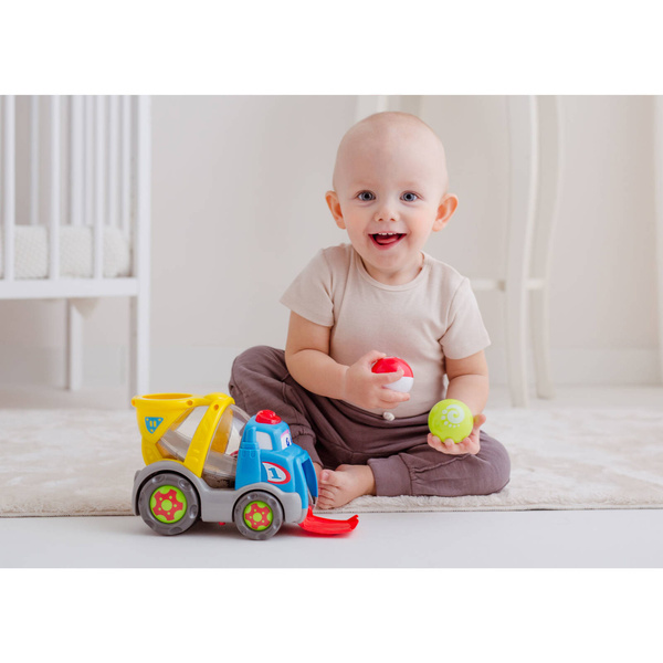 Piłeczkowy Benio betoniarka - śpiewający pojazd dla dzieci 12m+, Dumel