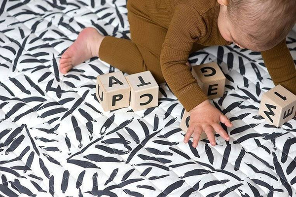 Mata do zabawy z bawełny organicznej dwustronna nieprzemakalna Nappy Free Playmat Anchor, Toddlekind