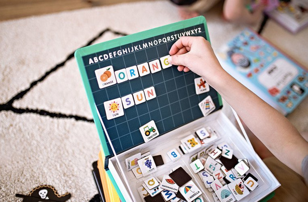 Magnetibook Magnetyczna układanka Alfabet, Janod