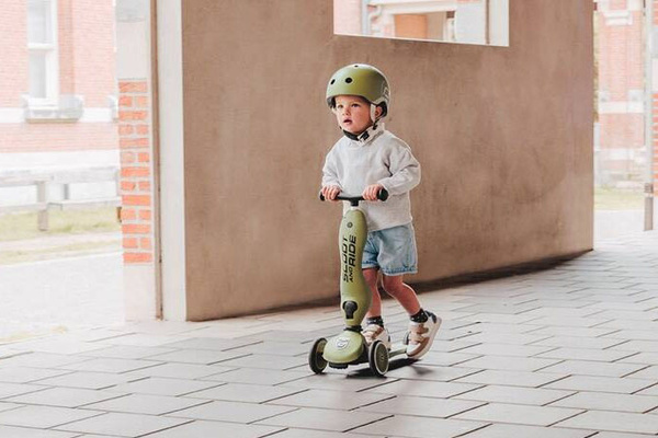 Scoot and Ride HK1 2w1 jeździk i hulajnoga dla dzieci 1-5 lat, kolor: Olive