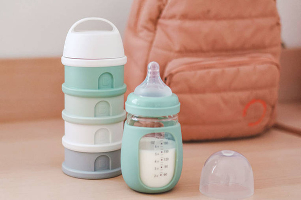 Pojemniki na mleko w proszku 4 komory cotton white/sage green, Beaba