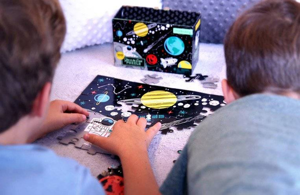 Puzzle świecące w ciemności Kosmos 100 elementów 5+, Mudpuppy