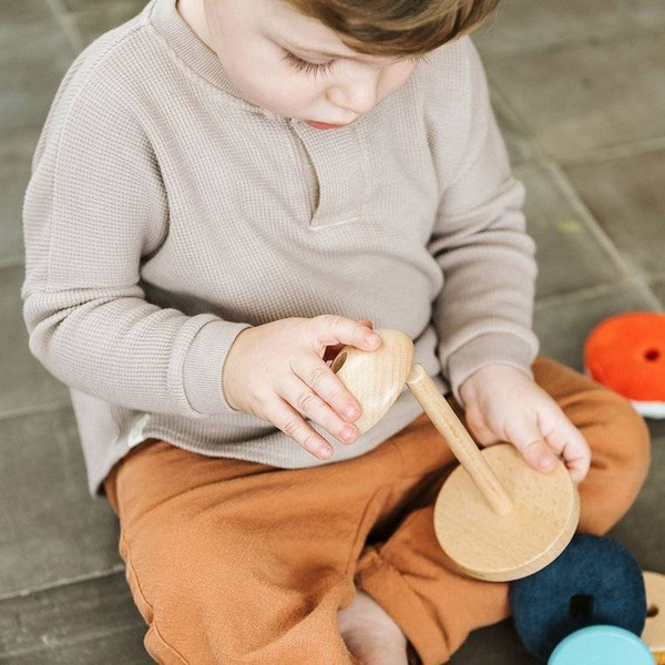 Drewniana układanka piramida z miękkimi elementami Osiołek Ignace 12 m+, Lilliputiens