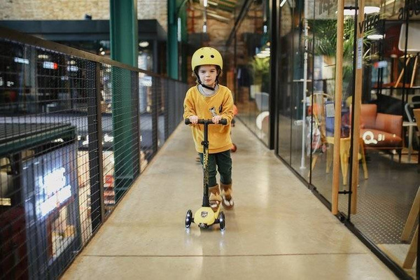 Scoot and Ride Kask dla dzieci 3+ rozm. S-M, kolor: Lemon