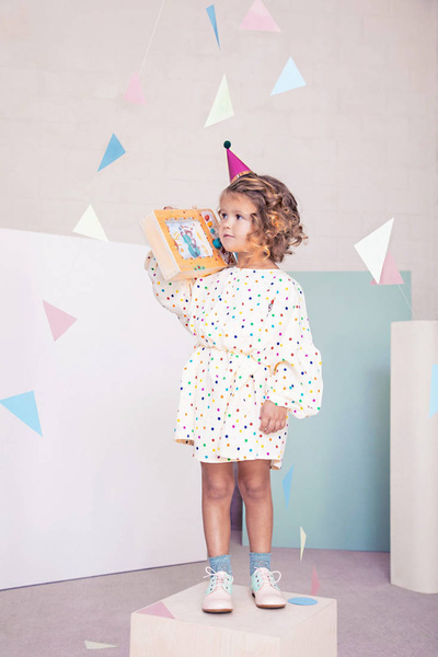 Drewniana animowana pozytywka Telewizor 10 m+, Lilliputiens