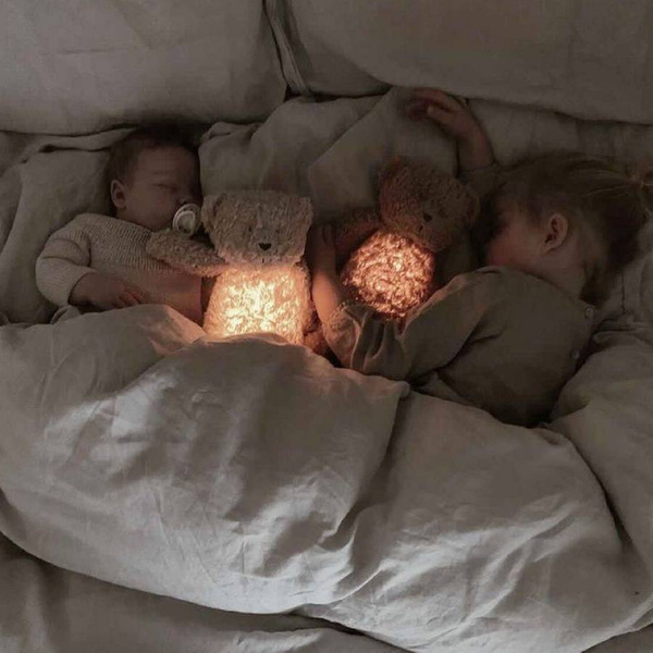 Moonie, Szumiący miś organic z lampką LED, kolor: Sand