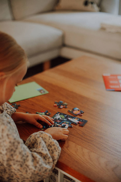 Puzzle-kartka z życzeniami Kosmos 12 elementów 3+, Mudpuppy