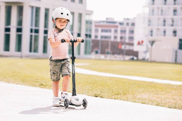 Scoot and Ride HK3 Hulajnoga dla dzieci 3+ z kółkami LED, kolor: Ash