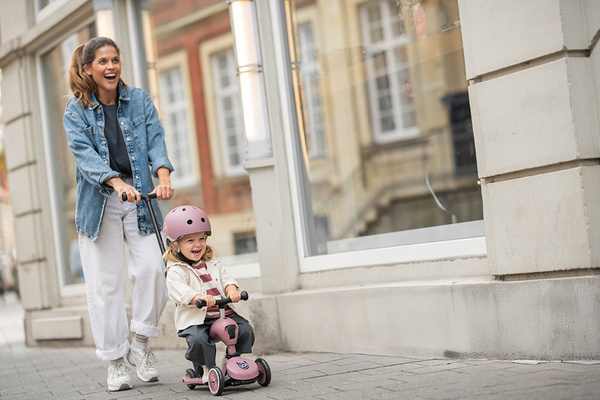 Zestaw: Scoot and Ride HK1 Push and Go 2w1 jeździk i hulajnoga dla dzieci 1-5 lat, kolor: Wildberry + ochraniacze rozm. XXS