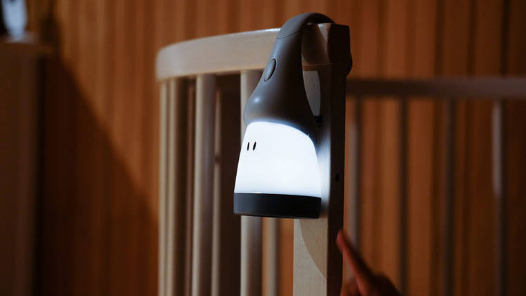 Bezpieczna lampka nocna LED Pixie Blue Beaba