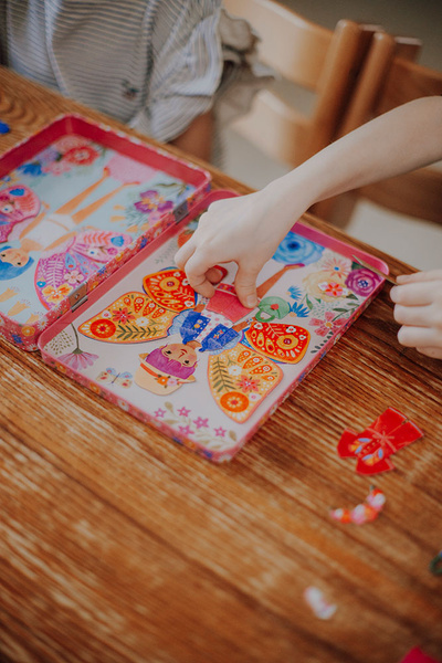 Tablica magnetyczna - Magnetyczne postacie Radosne motyle, 4+, Mudpuppy