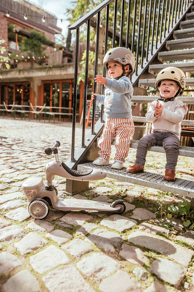 Scoot and Ride HK1 Lifestyle 2w1 jeździk i hulajnoga dla dzieci 1-5 lat, kolor: Brown Lines