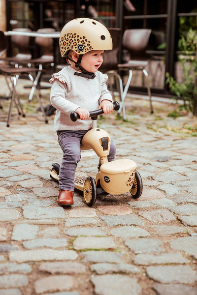 Scoot and Ride HK1 Lifestyle 2w1 jeździk i hulajnoga dla dzieci 1-5 lat, kolor: Leopard