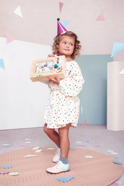 Drewniana animowana pozytywka Telewizor 10 m+, Lilliputiens