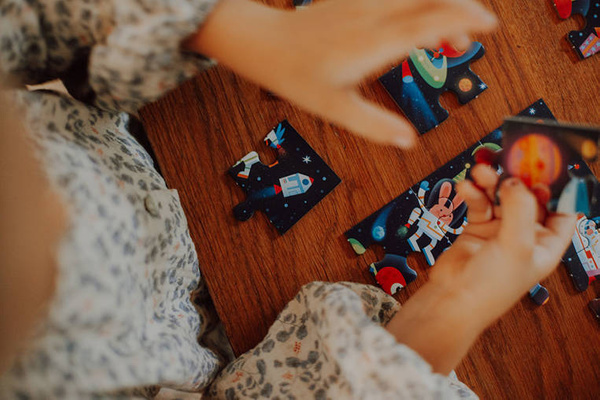 Puzzle-kartka z życzeniami Kosmos 12 elementów 3+, Mudpuppy