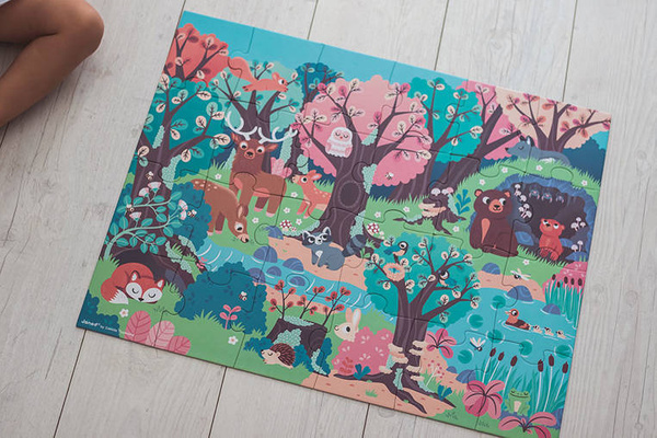 Świecące puzzle z mini-lampką UV Las 24 elementy 3+, Janod
