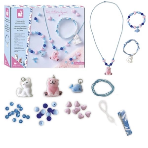 Zestaw kreatywny do tworzenia biżuterii z zawieszkami Małe zwierzątka, dla dzieci, 6+, Janod